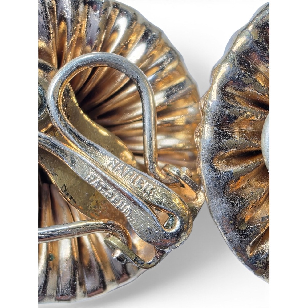 Vintage Napier Gold Tone Ribbed Melon Dome Clip On Earrings 1950s 1960s Chunky - Picture 2 of 4